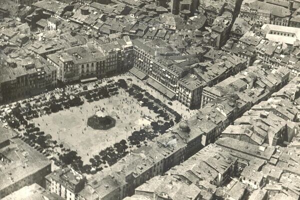 Pamplona hace 100 años. (Ayuntamiento de Pamplona)
