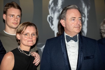 El primer ministro de Bélgica, Bart De Wever, y su esposa, Veerle Hegge, en una imagen de archivo (JONAS ROOSENS/Alamy Live News/ Grosby)
