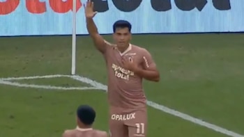 Golazo de José Rivera en Universitario vs Millonarios: el ‘Tunche’ pidió disculpas a la hinchada en plena celebración