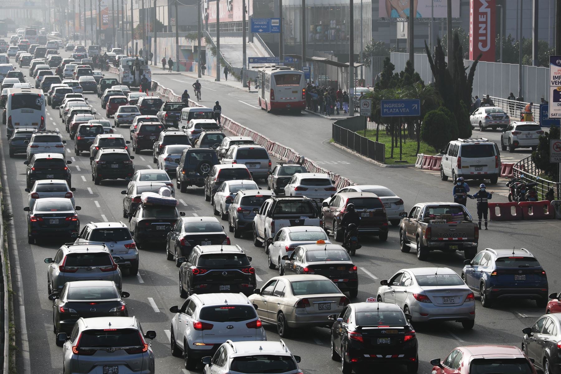 AFIN concluyó que el costo del tráfico en Lima no solo es económico, sino también social, ambiental y humano. (Foto: Andina)