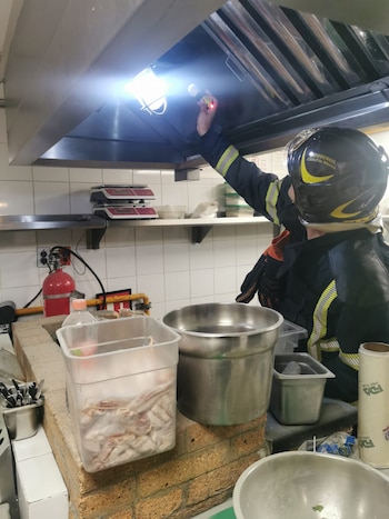 Personal de seguridad llegó al