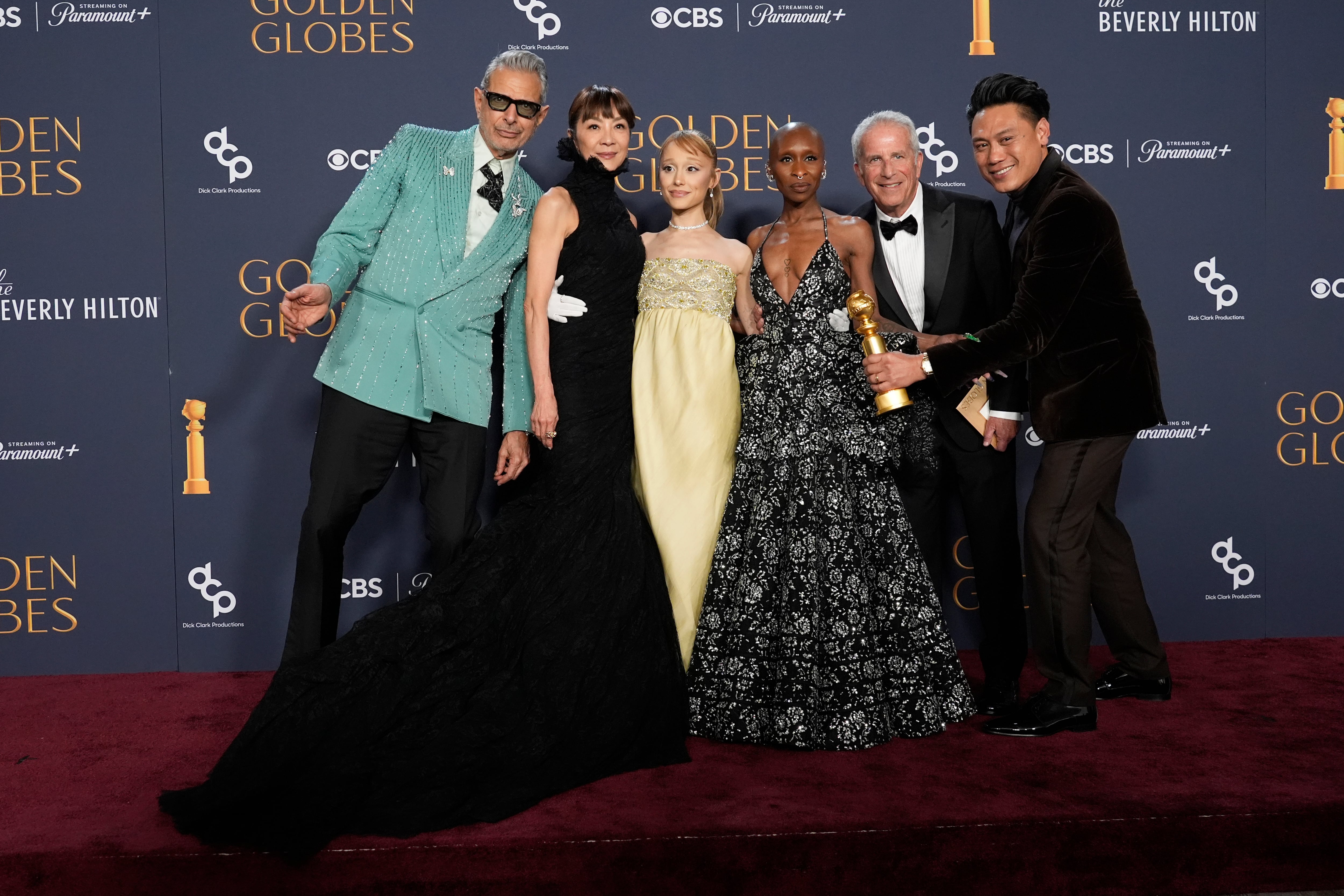 Ariana Grande destaca la versatilidad de Jeff Goldblum en el set de