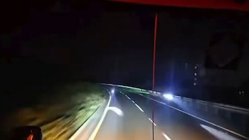 Trailero frustra asalto en la autopista Puebla-Orizaba y embiste a presunto delincuente en las Cumbres de Maltrata