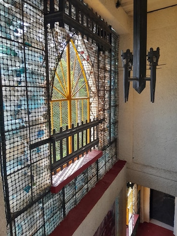 La estructura de cuatro pisos,