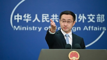 China llama a la calma