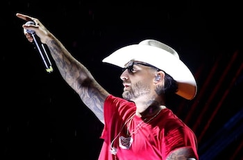 Maluma reunió a Medellín bajo la lluvia para el estreno de 'Loco x volver' - crédito redes sociales / X