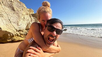 El amor llegó junto con