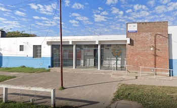 Terror en Rosario: un adolescente fue armado al colegio, disparó al aire al escapar y su madre lo denunció - Image 2