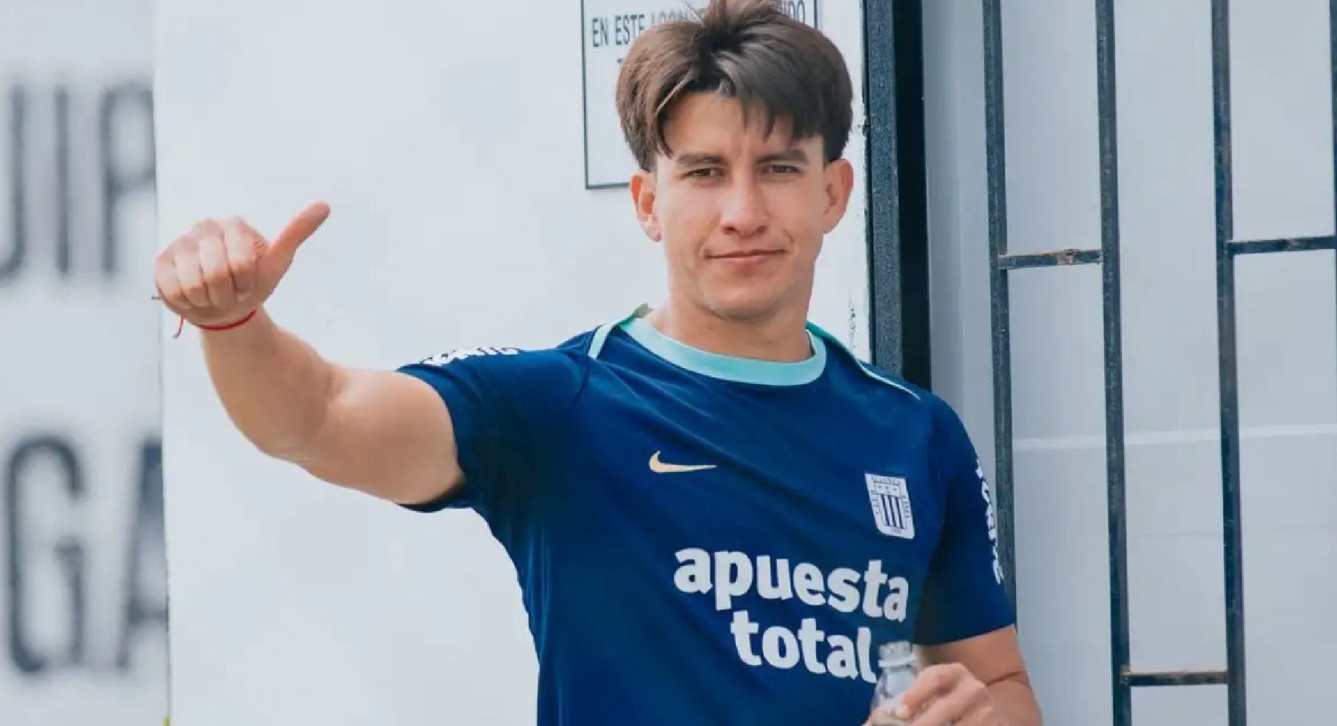 El mediocampista ecuatoriano confesó que atravesó meses difíciles por problemas físicos y recordó que volvió a resentirse durante el duelo decisivo frente a Los Chankas. (Alianza Lima)
