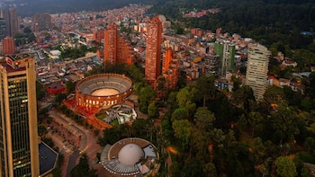 Bogotá alcanzó récord histórico con la llegada de cuatro millones de turistas en 2026: ¿por qué cada vez más personas eligen viajar a la capital?