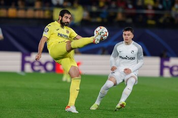 El defensa del Villarreal Raúl