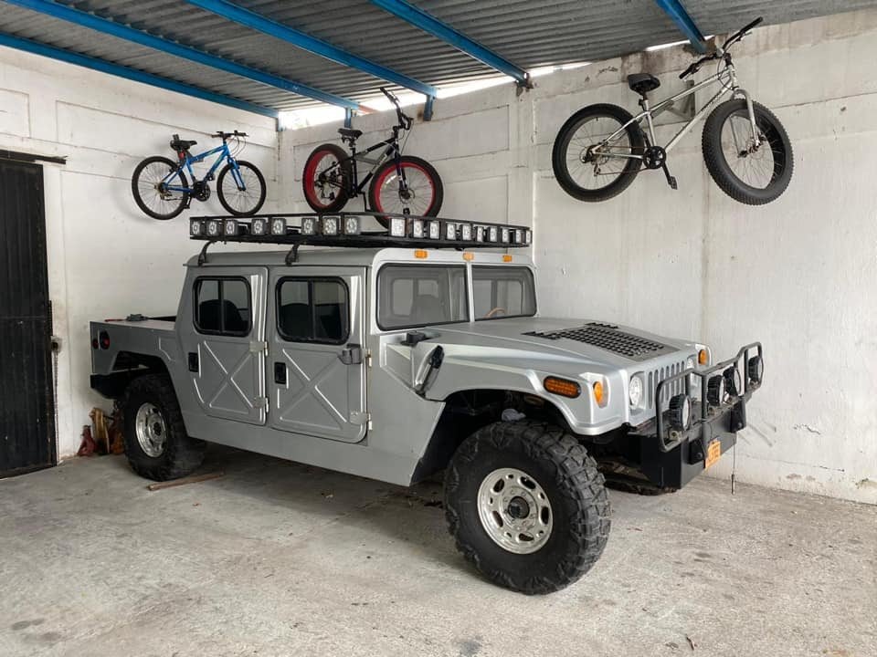 Uno de los vehículos decomisados a el