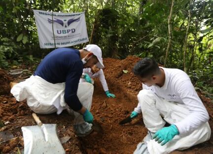 Esta labor forense con fines humanitarios respondió a la información entregada de manera confidencial por la comunidad del sector, que alertó a la entidad sobre el lugar donde se encontraban los restos óseos - crédito Unidad de Búsqueda de Personas dadas por Desaparecidas