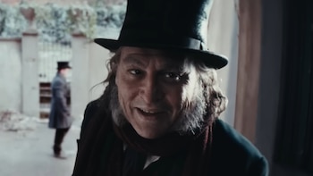 El inquietante aspecto de Johnny Depp protagoniza el primer avance de Ebenezer, lo nuevo de Ti West