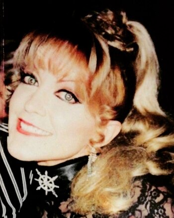 Alexandra le dio voz a