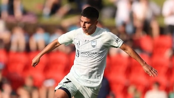 Piero Quispe amplió su invicto con Sydney FC en la Liga de Australia mientras piensa en su futuro: ¿Volverá a Universitario?