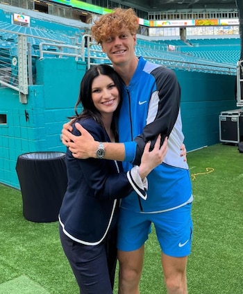 El saludo entre la estrella