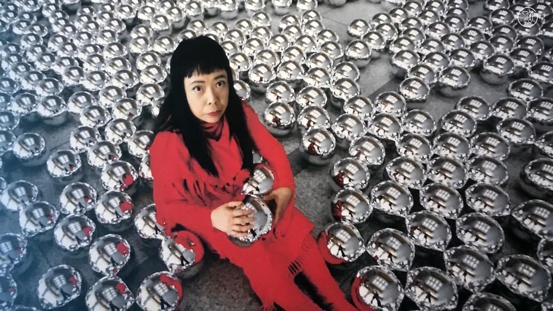 Figura central de las escenas pop y minimalista de Nueva York en los años 60, la “reina de los lunares” japonesa encontró un enorme éxito comercial en sus últimas décadas
