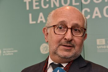 El ministro de Educación y