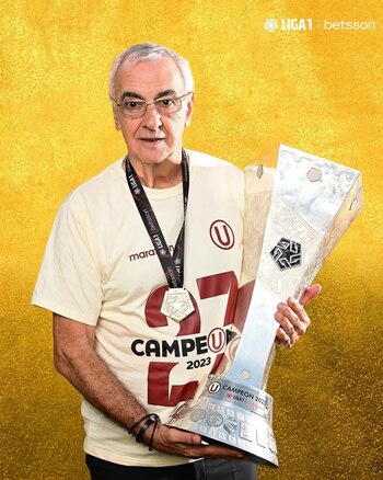 Jorge Fossati dirigió a Universitario