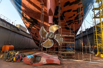El punto de partida de la iniciativa es la necesidad de reforzar la base industrial marítima europea ante una mayor competencia internacional y los desafíos relacionados con la seguridad económica, la autonomía estratégica y la transición tecnológica (Foto: Shutterstock)