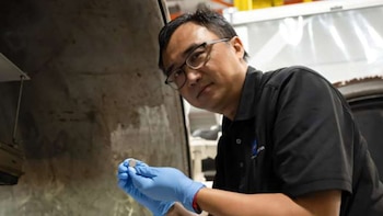 ¿Cómo alimentar una base en la Luna? La NASA prueba baterías para temperaturas extremas.
