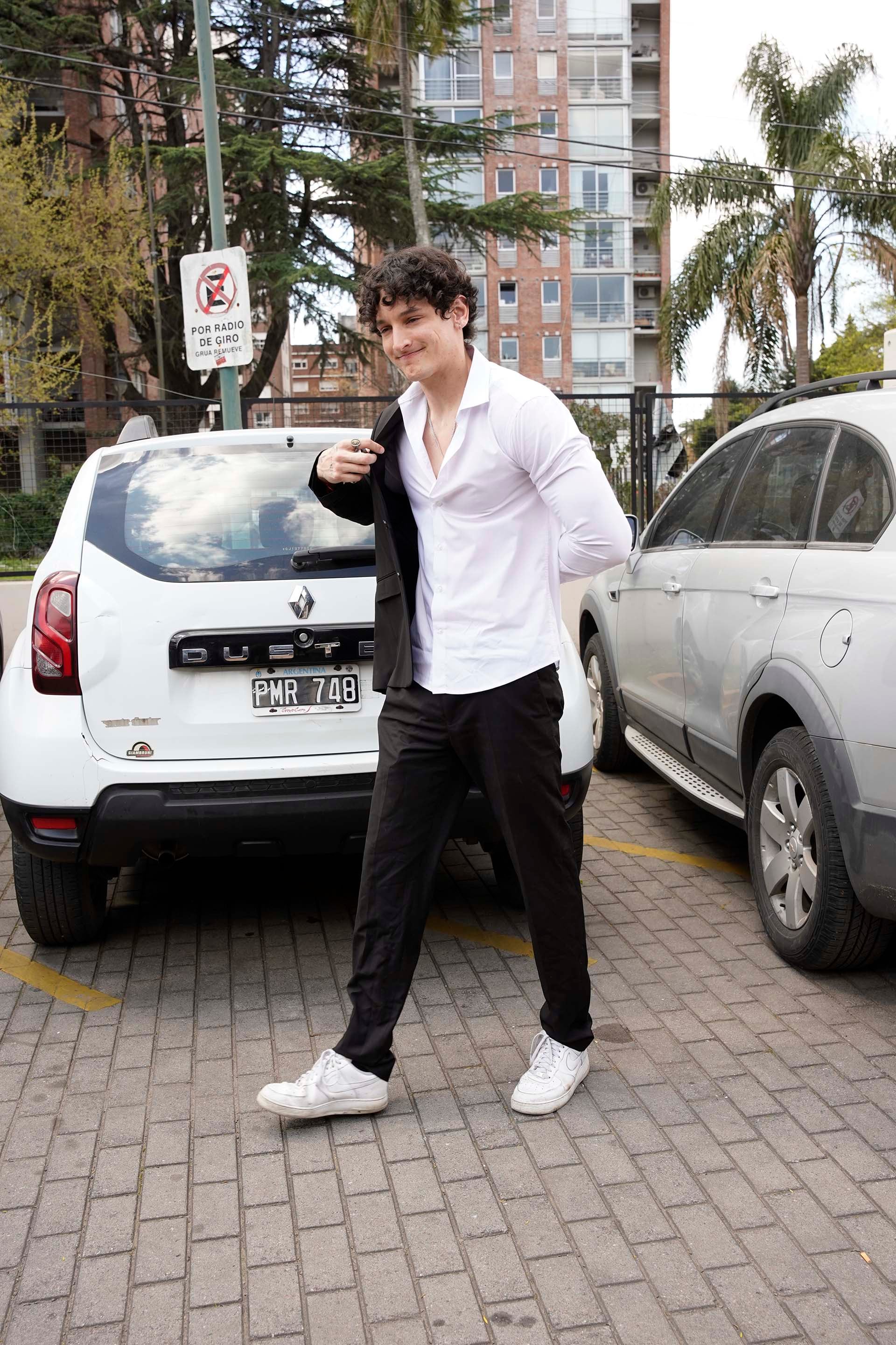El hijo de Emanuel Ortega contó que su padre le comunicó el casamiento con Julieta Prandi de manera espontánea y con el estilo reservado que lo caracteriza