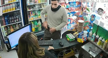 El policía bonaerense Maximiliano Gorosito fue detenido en Lanús tras ser identificado como autor del robo a un quiosco en pleno centro