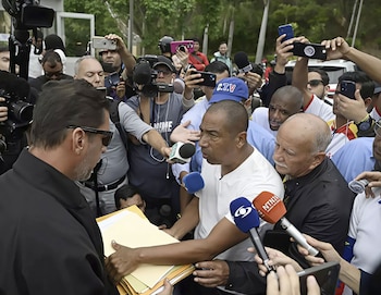 17abril26 INFOBAE academia ante vacante