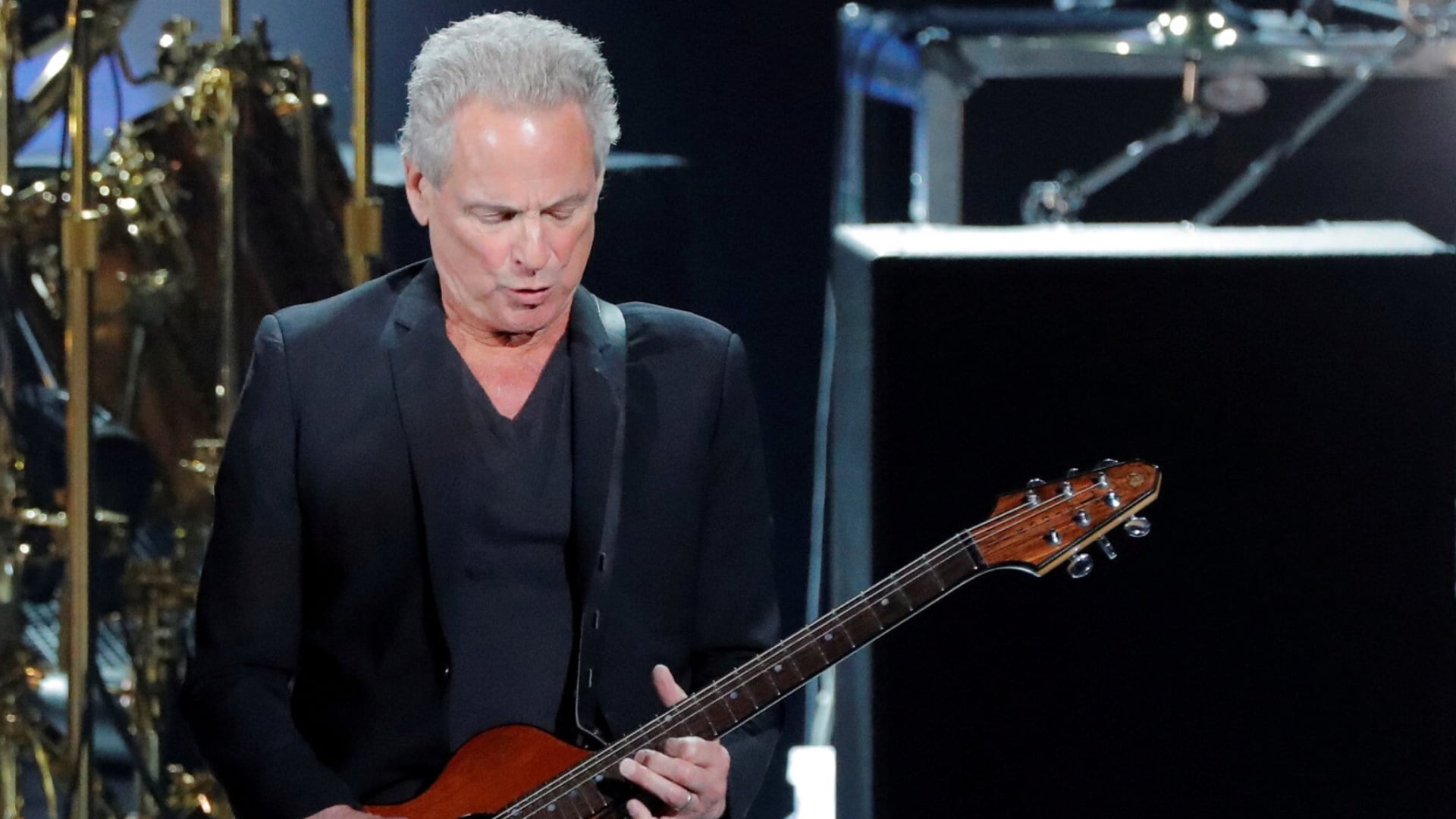 Michelle Dick asegura ser hija biológica de Lindsey Buckingham, exguitarrista de Fleetwood Mac, y admite haberlo visitado en 2023 (REUTERS/Andrew Kelly)