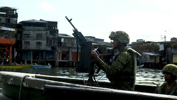 En Buenaventura, la fuerza pública