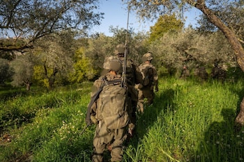 Las Fuerzas de Defensa de Israel sostuvieron que la evacuación de Mansouri buscó proteger a la población civil mientras continúan las operaciones militares.