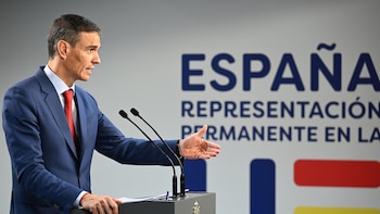 Sánchez, tras aplazarse la firma