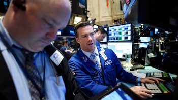 El S&P 500 cae en Wall Street por la tensión en Oriente Medio y la antesala de balances tecnológicos