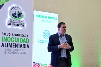 El especialista internacional expone sobre inocuidad alimentaria en el Congreso de Exportación de Alimentos organizado por COEXPORT.
