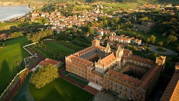 Seminario Mayor de Comillas, en
