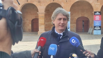 Martínez pide tomar las encuestas