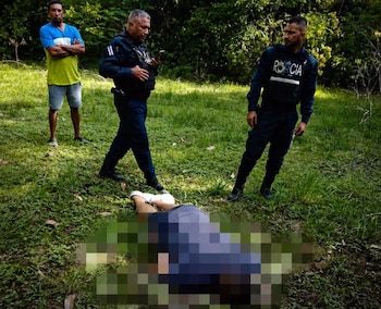 La mujer y su hijo, encargados de la propiedad, alegan que actuaron en legítima defensa ante una amenaza con machete.