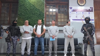 Guatemala extradita a cuatro presuntos narcotraficantes para que enfrenten procesos por tráfico de cocaína en Estados Unidos