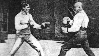 Jorge Newbery, a la izquierda,