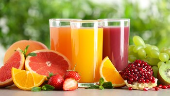 Tres vasos de zumo de