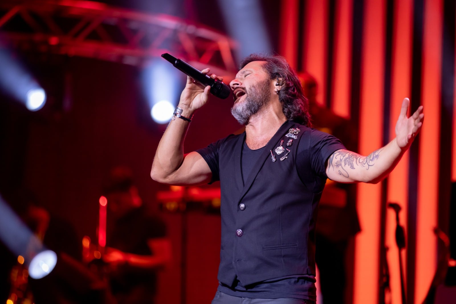 Diego Torres interrumpió una canción al advertir que el piano había cambiado de tono durante su show en La Plata