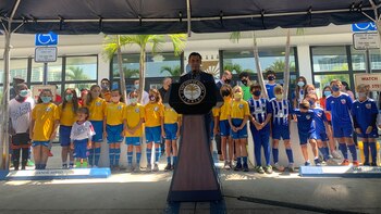 El alcalde de Miami, Francis