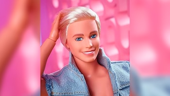 El muñeco Ken se prepara