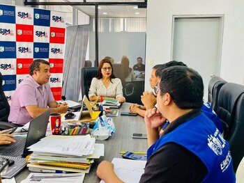 Su presencia como asesor y