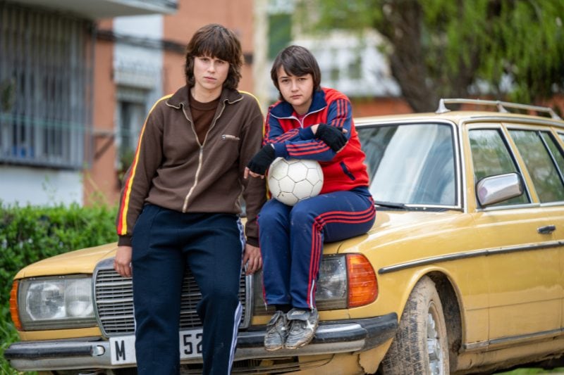 Bruna Lucadamo y Sofía de Iznájar interpretan a las dos futbolistas principales de la película.