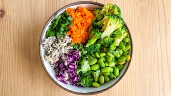 4 vegetales recomendados por cardiólogos para bajar la presión arterial de forma natural
