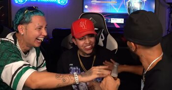 En una transmisión en su