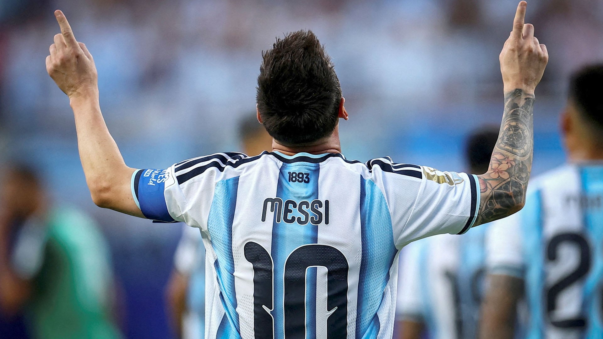 Messi celebrando el primer gol contra Argelia (REUTERS/Claudia Greco)