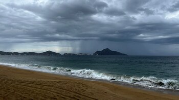 Huracán ‘Bonnie’ continúa con afectaciones